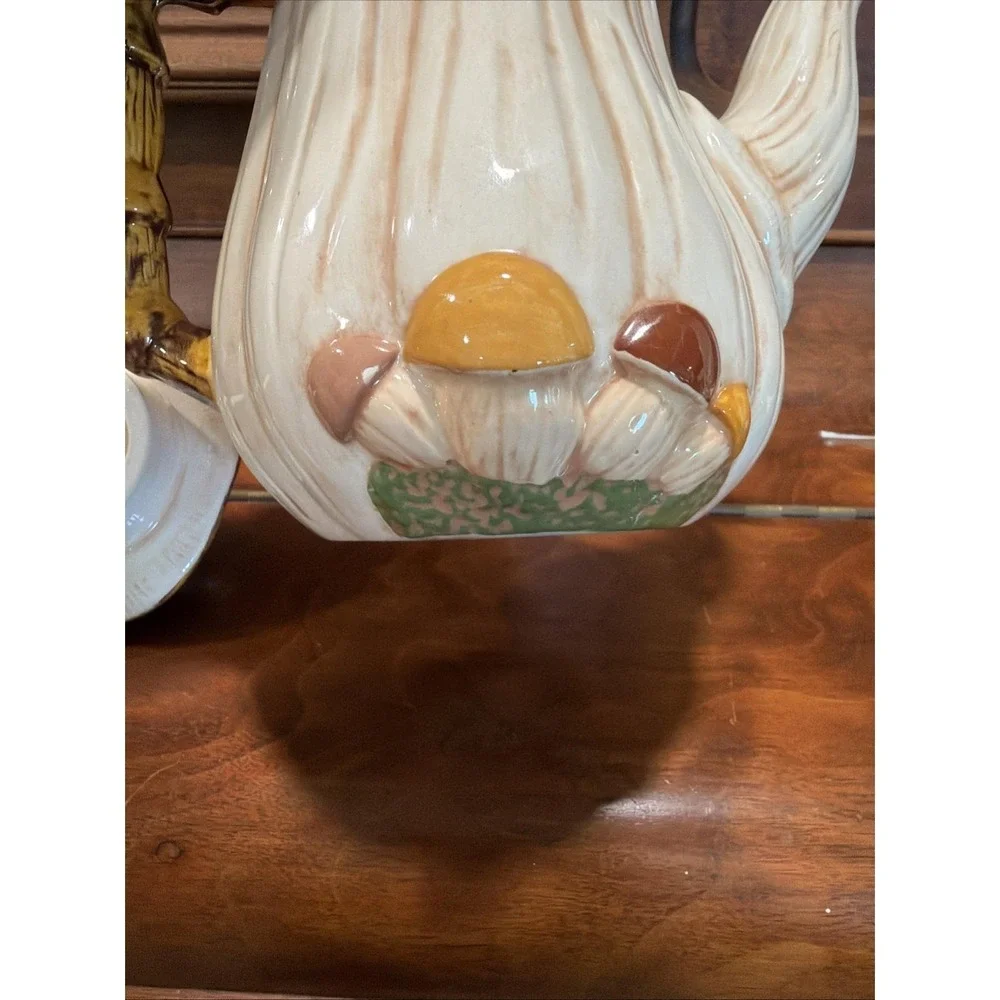 Mushroom Tea Pot Tall Mid-Century Modern RARE Handpainted '80 Excellent Cond.